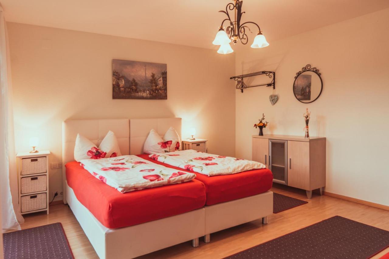 Coraline -Koblach, 6-10 P, 3 Schlafzimmer, Kueche, Riesige Terrasse, Parkplatz, Wifi, Stellplatz Ski Eksteriør billede