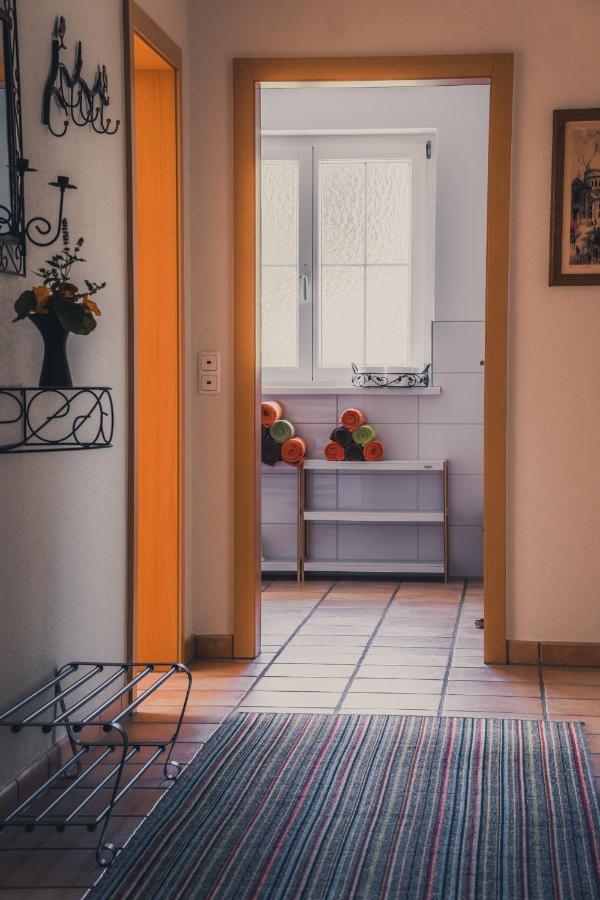Coraline -Koblach, 6-10 P, 3 Schlafzimmer, Kueche, Riesige Terrasse, Parkplatz, Wifi, Stellplatz Ski Eksteriør billede